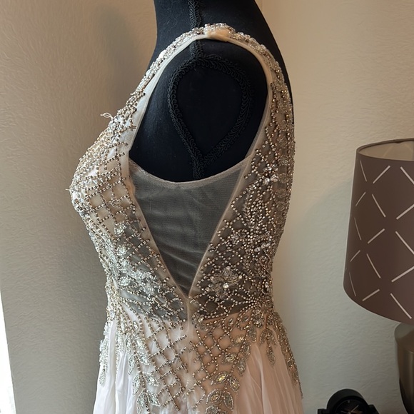 Tan Gown Size 9 - Picture 5 of 9